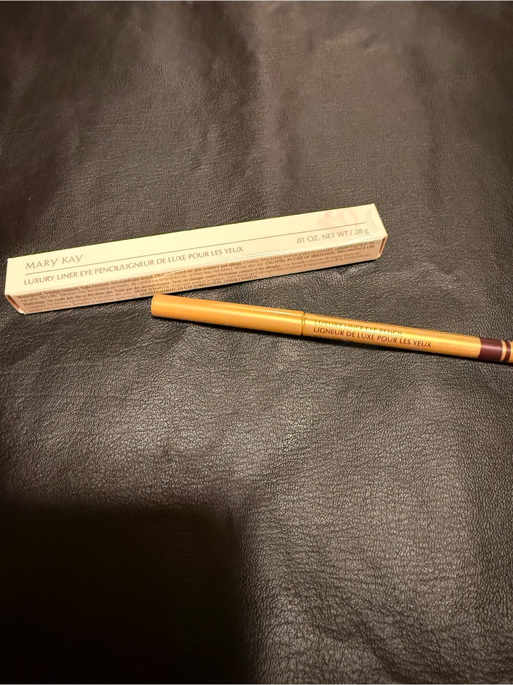 Plum Mary Kay Luxury Eye Liner Pencil Plum Tip